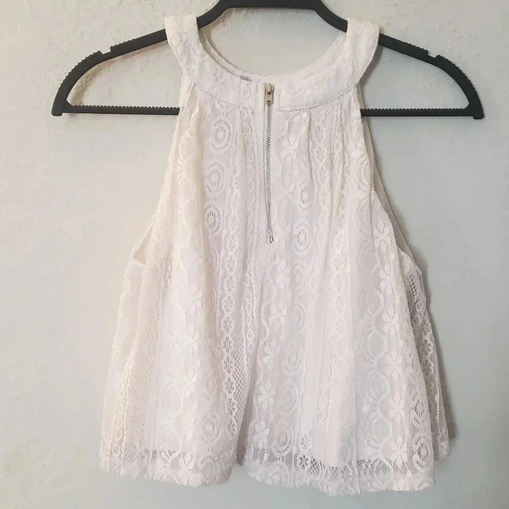 Alya Lace Crop Top - Picture 5 of 6